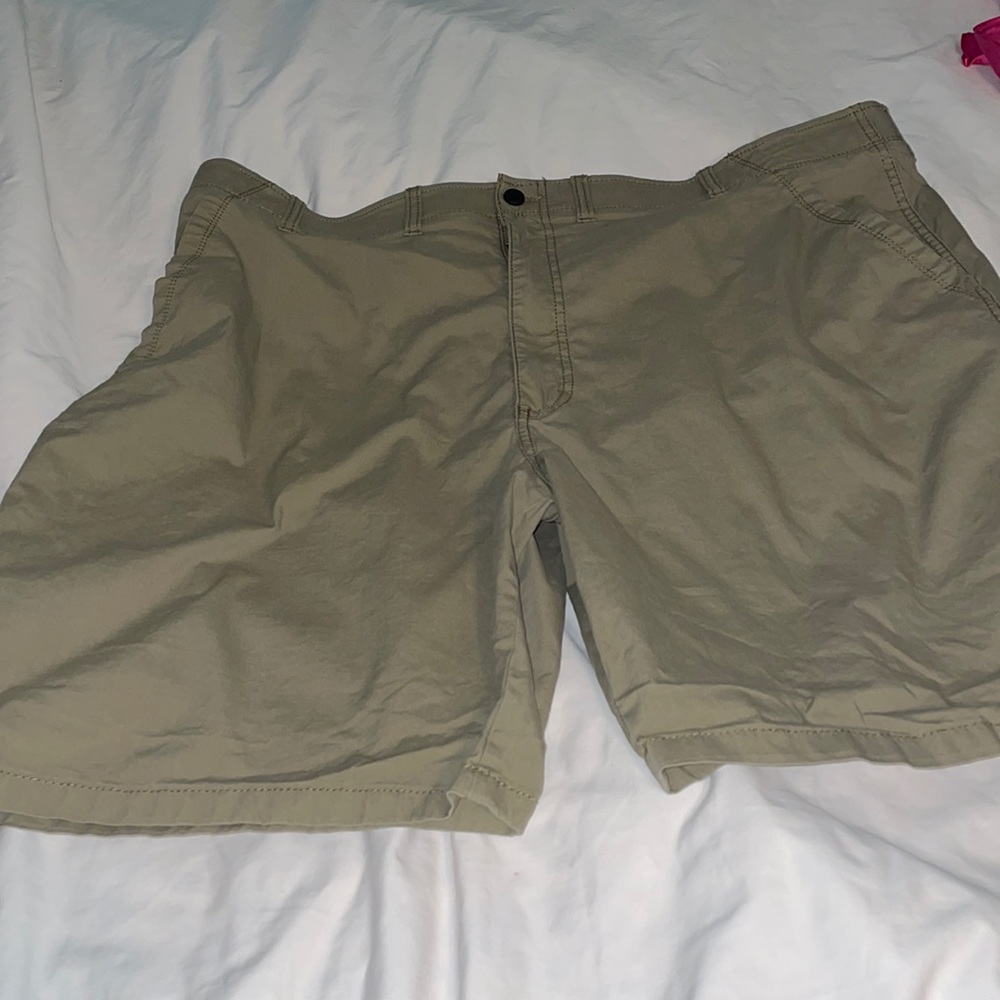 Khaki beige shorts